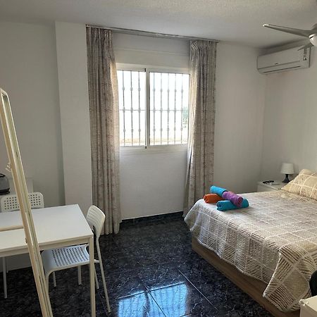 Almeria Centro Habitacion Privada En Apartamento Compartido Ngoại thất bức ảnh