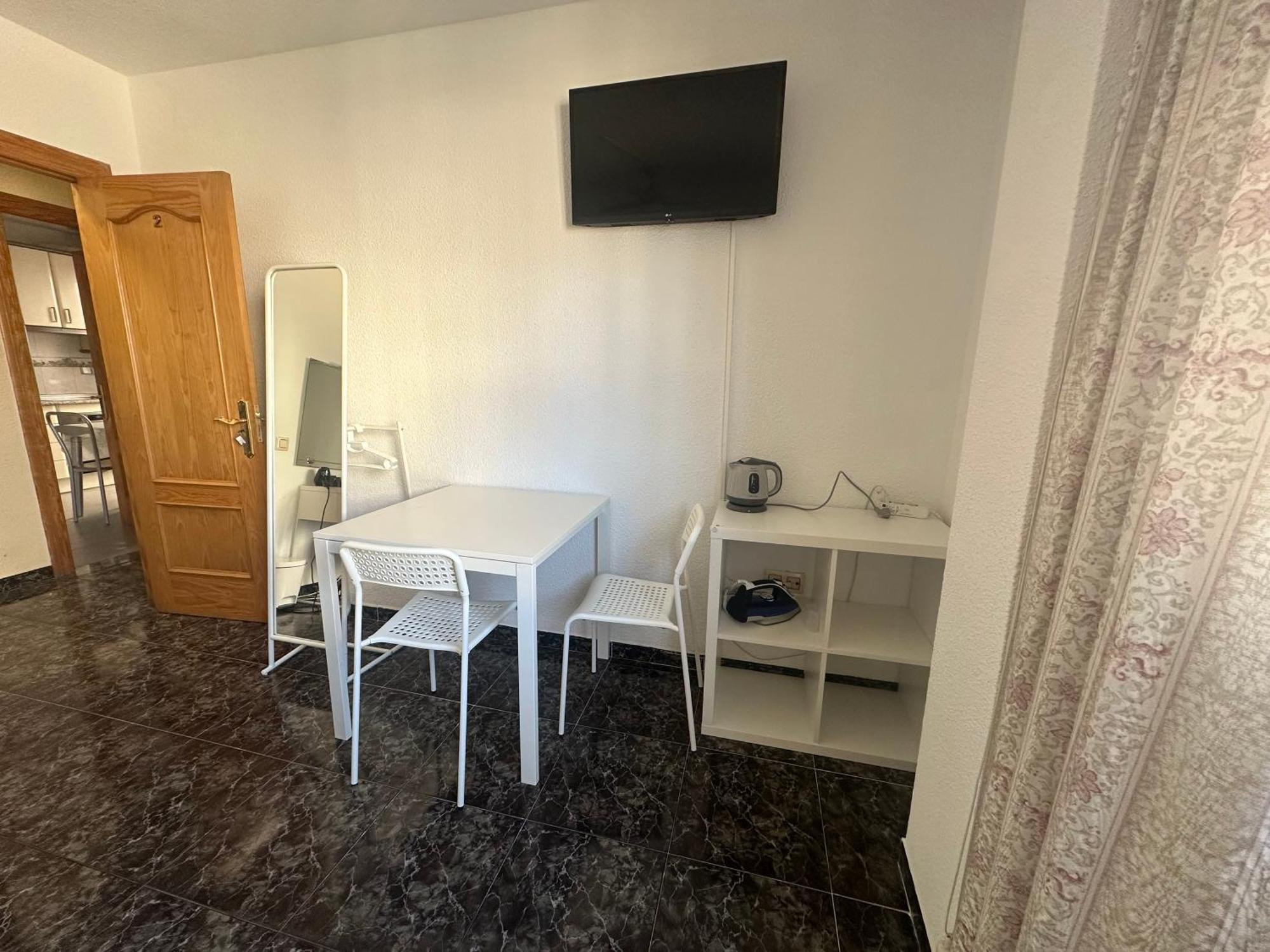 Almeria Centro Habitacion Privada En Apartamento Compartido Ngoại thất bức ảnh