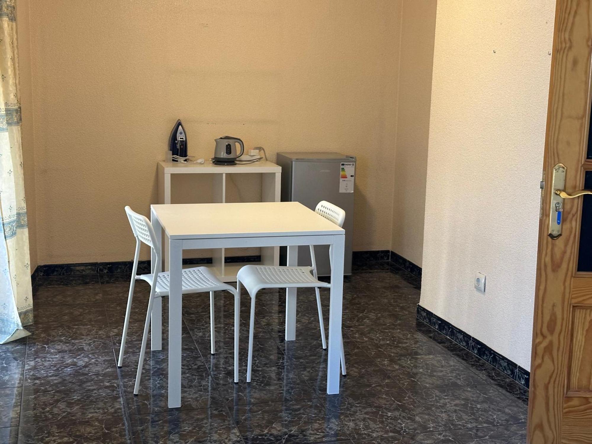Almeria Centro Habitacion Privada En Apartamento Compartido Ngoại thất bức ảnh