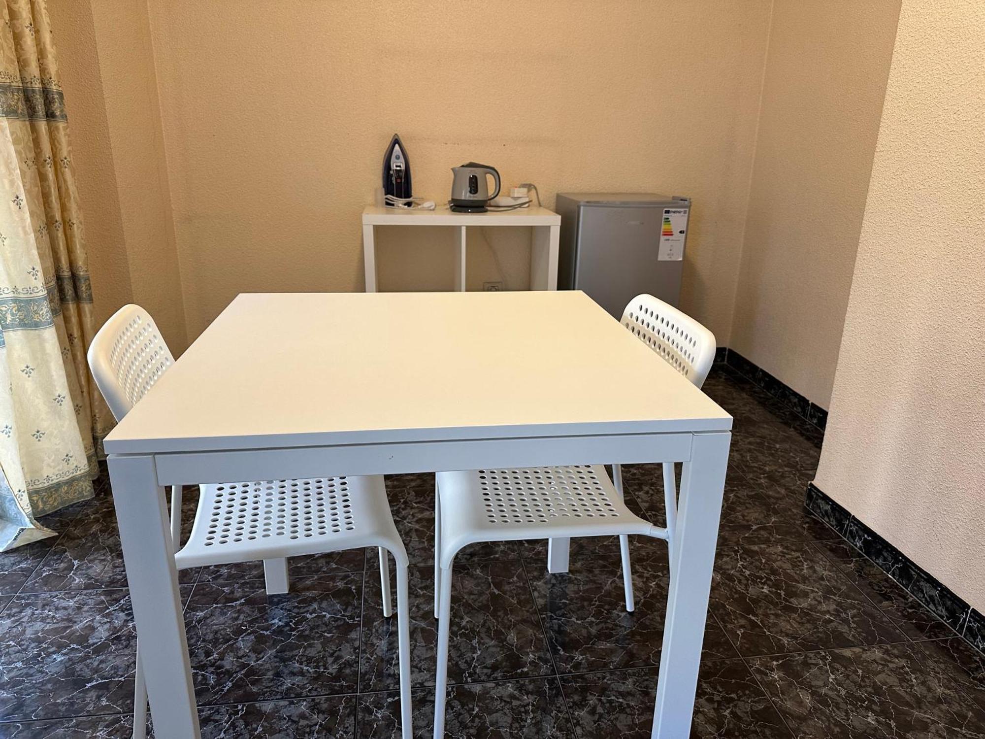 Almeria Centro Habitacion Privada En Apartamento Compartido Ngoại thất bức ảnh